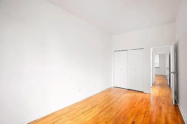 Rented by Waldstar Real Estate LLC | media 31