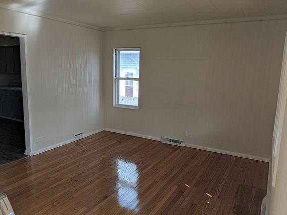 4th image of 3139 163rd Pl