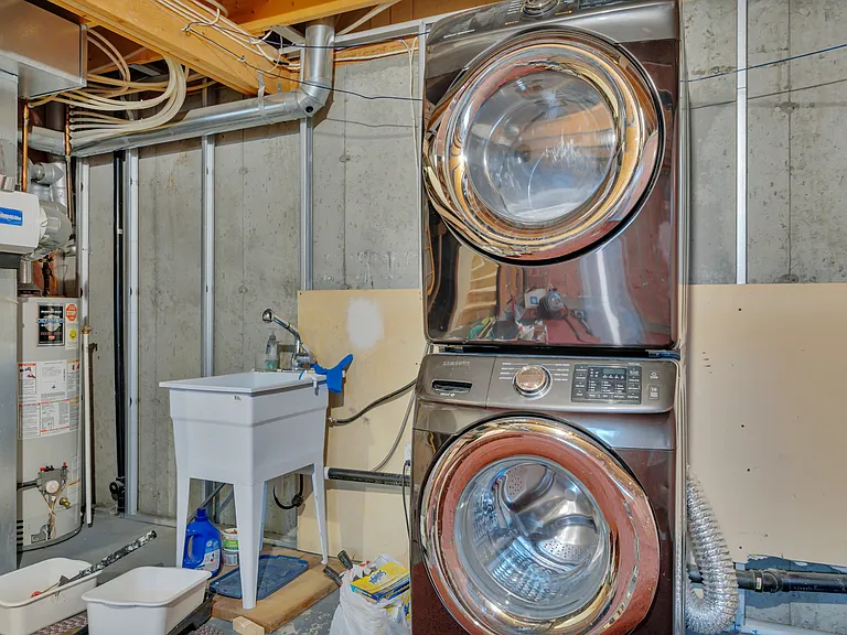 37 Vaughn Ave #37 — Photo 39