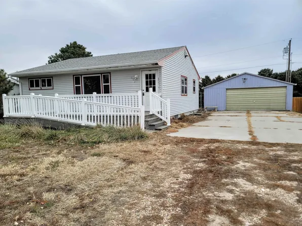 603 E 5th St, Axtell, NE 68924