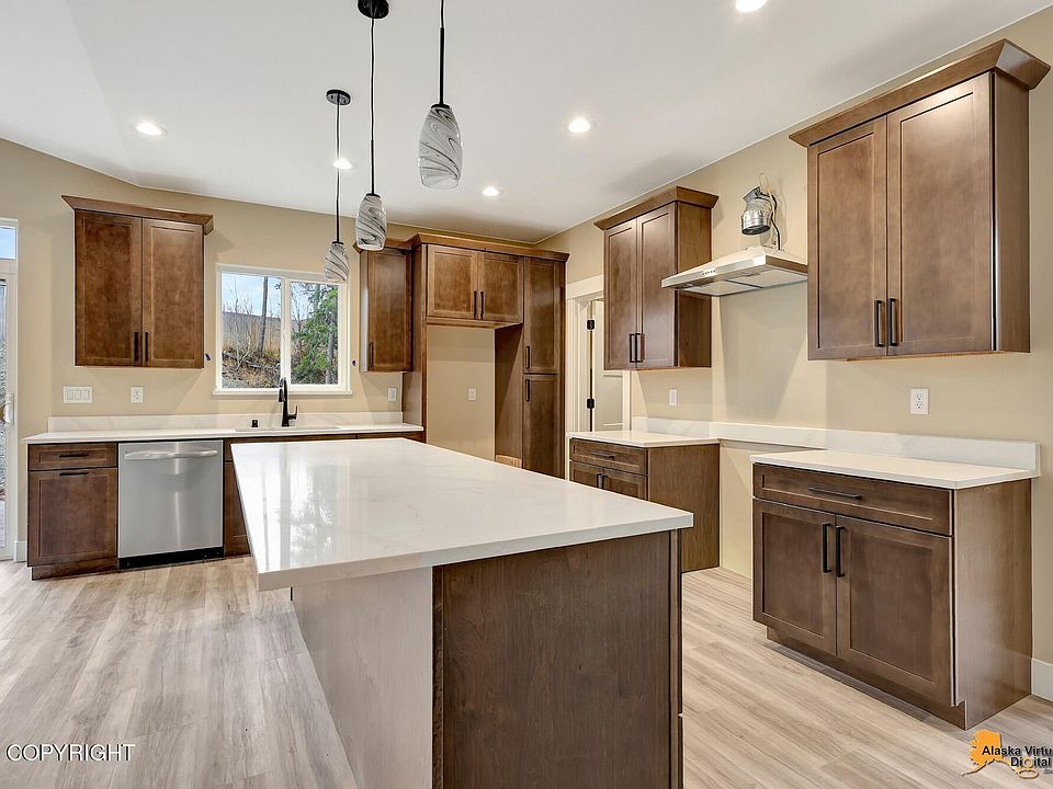 1st image of 557 N Joppa Cir