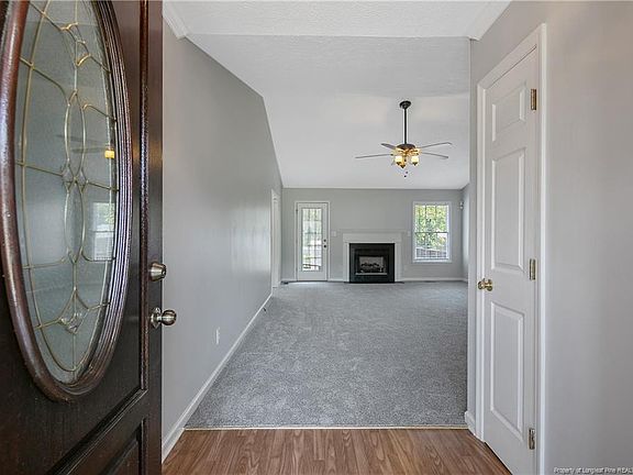 5th image of 520 Pickington Cir