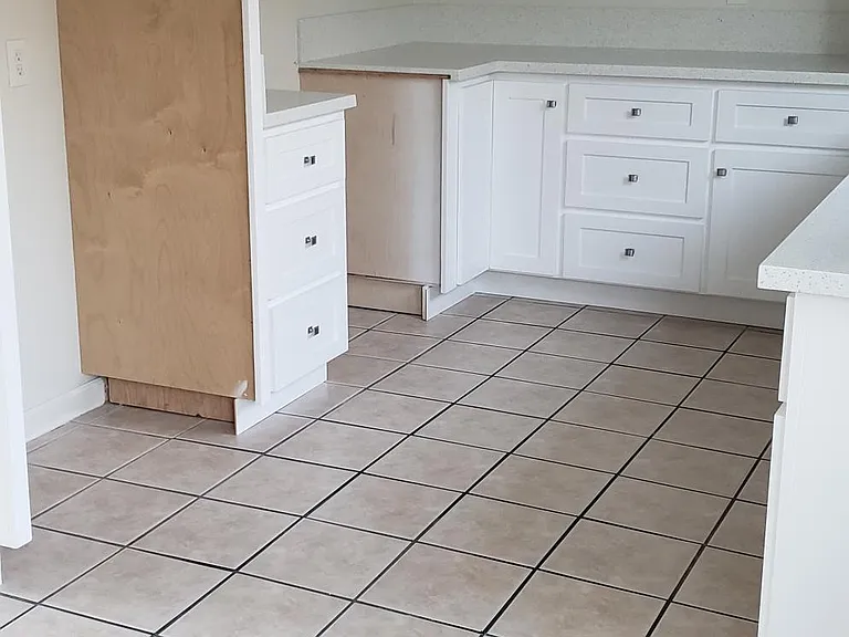 15323 Freeman Ave — Photo 13