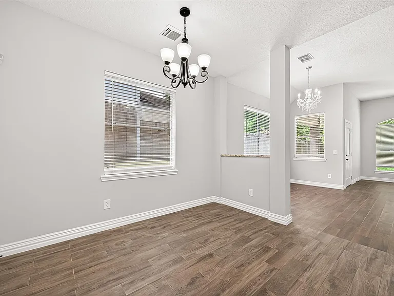 20906 Nettlebrook Ln — Photo 9