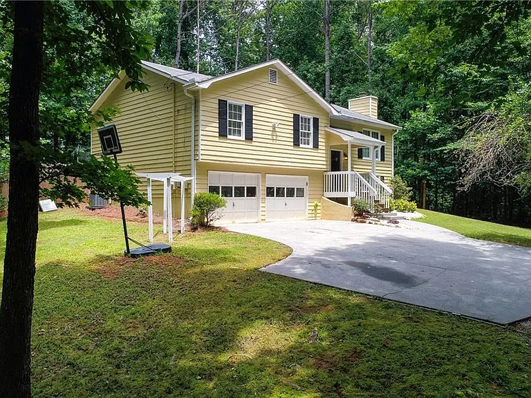 127 Angela Ln — Photo 10