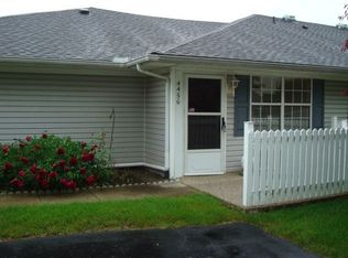 4456 Greystone Village Dr, Columbus, OH 43228