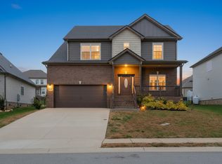 525 Low Country Ct, Clarksville, TN