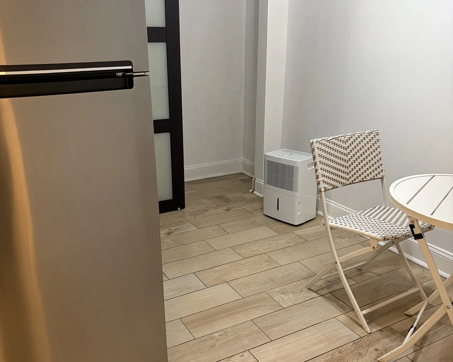 Studio, 425 sqft, $1,695 — Photo 4