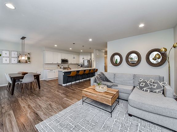 Engineered hardwood floors throughout the first floor, and 9' ceilings throughout. Well-designed fam