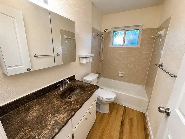 5802 Brook Valley Dr — Photo 13