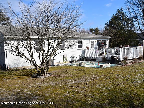 3rd image of 122 Hatfield Court