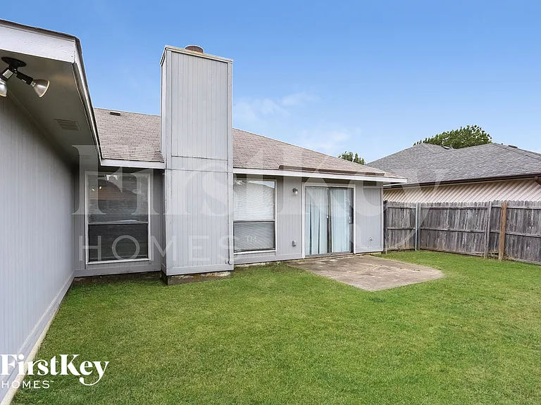1269 Roan Dr — Photo 16