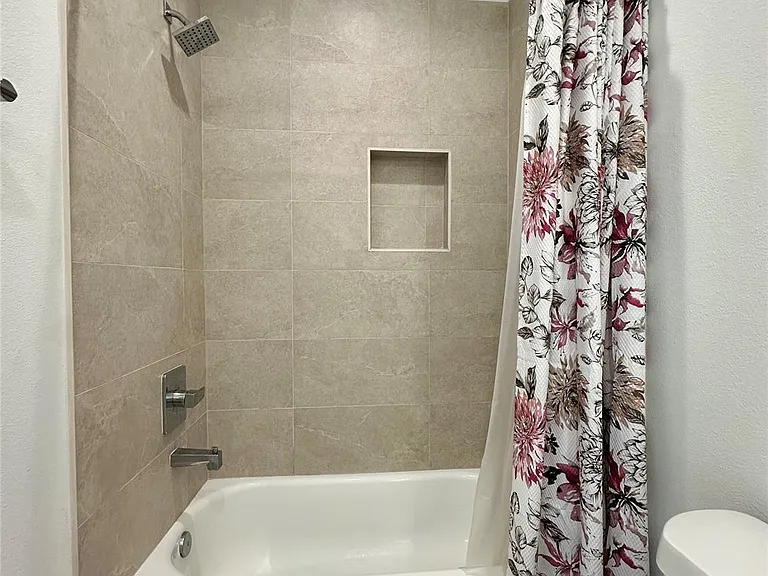 203 Danna Ln #D — Photo 16