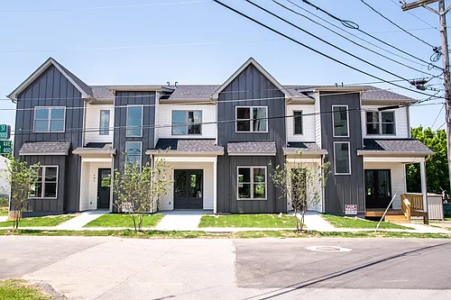 109 Stringer St #101 Photo 1