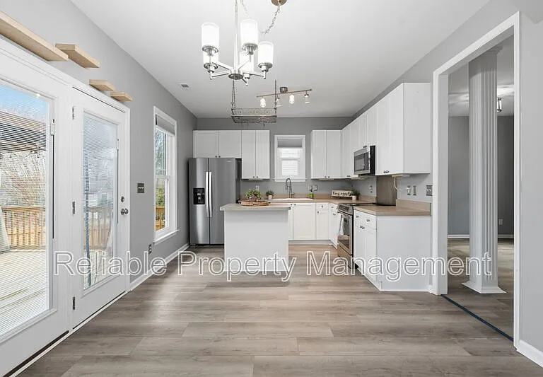 156 Haywood Ln — Photo 23