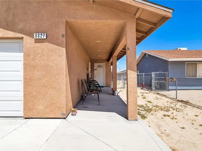 6627 Smoketree Ave — Photo 6