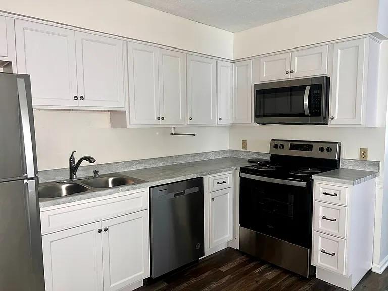 620 Oak Park Blvd #101 — Photo 29