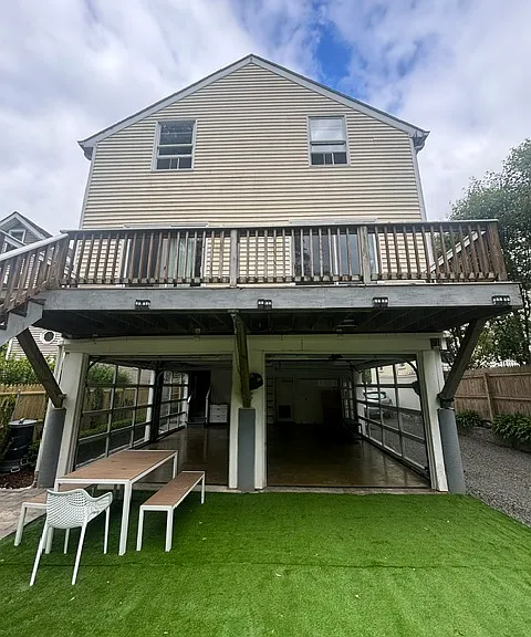Back House 37B