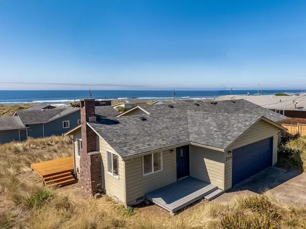2414 NW Convoy Way, Waldport, OR 97394
