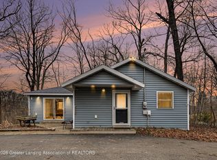 611 W Dexter Trl, Mason, MI 48854