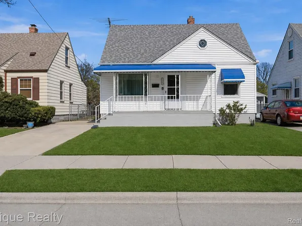 4165 Westpoint St, Dearborn Heights, MI 48125