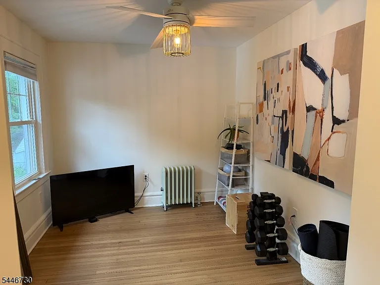 86 Jacoby St — Photo 16
