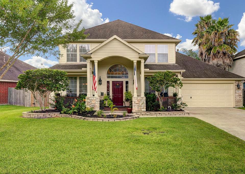 1st image of 299 Magnolia Estates Dr