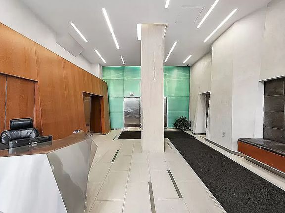 3rd image of 184 Lexington Ave APT 5A