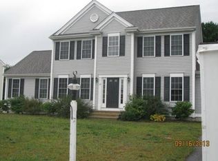 12 Pioneer Trl, Plymouth, MA 02360