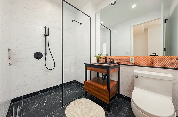 Rented by Nooklyn NYC LLC | media 69