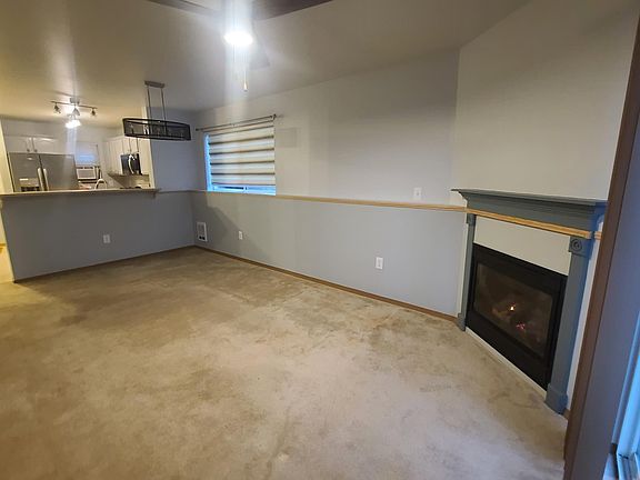 3rd image of 1333 Toole Ave #C