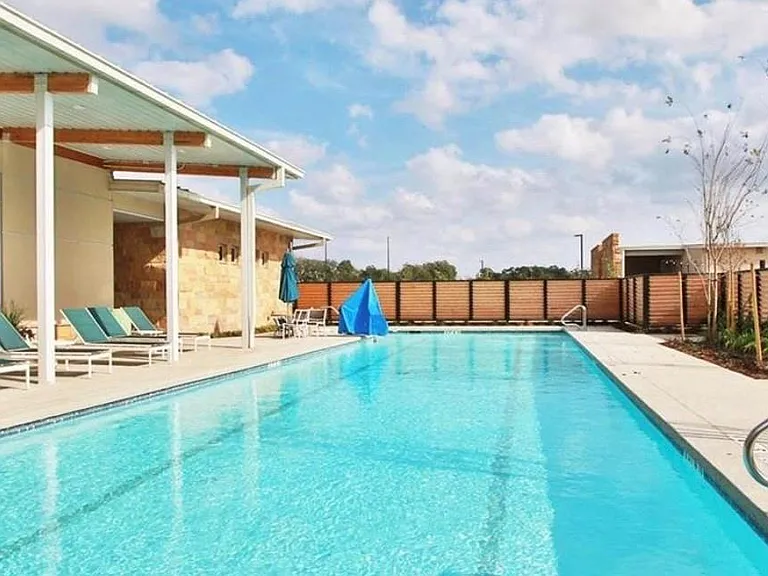 5034 Morrison Dr — Photo 33
