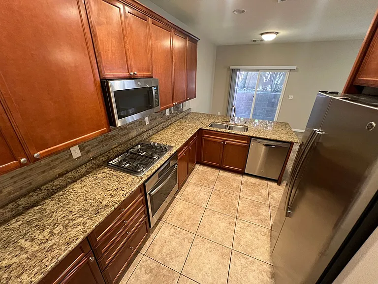 10626 Shiny Skies Dr — Photo 11