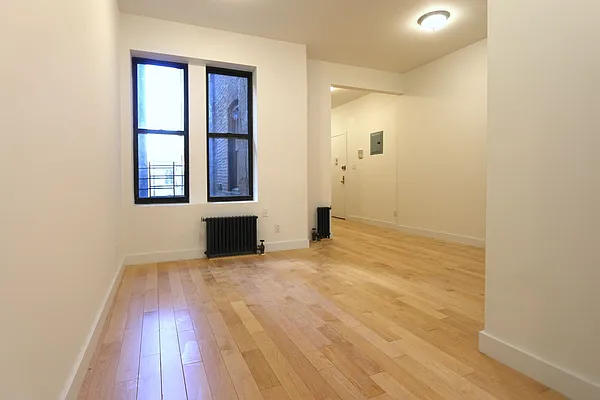 Rented by Compass | media 20