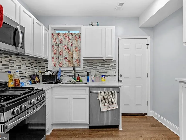 2227 Cecil Ave — Photo 7