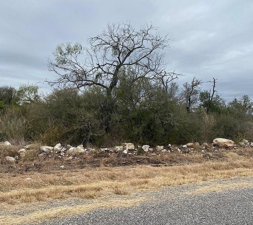 2nd image of 343 LEGEND HILLS RD LOT 21