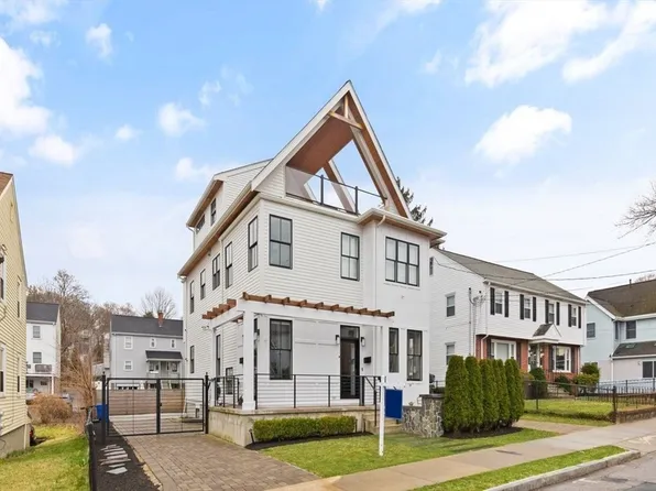 75 Carroll St #1, Watertown, MA 02472