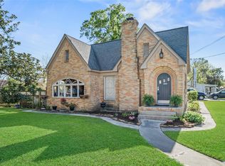 200 S Cherry St, Tomball, TX 77375