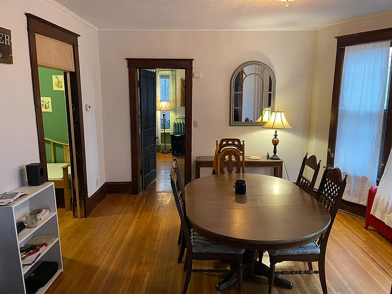 621 Erie St SE #1 — Photo 3