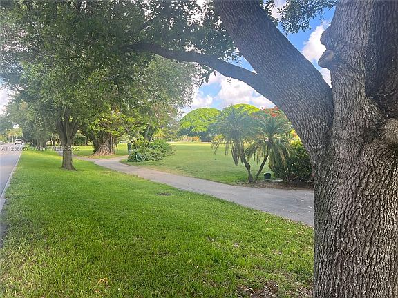 5th image of 650 Coral Way APT 205