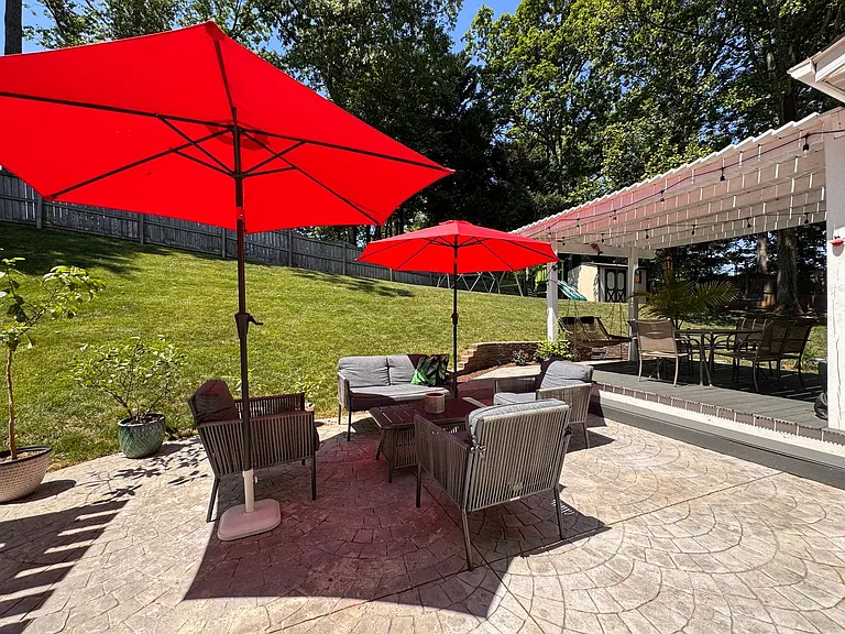 69 Spring Lake Dr — Photo 43