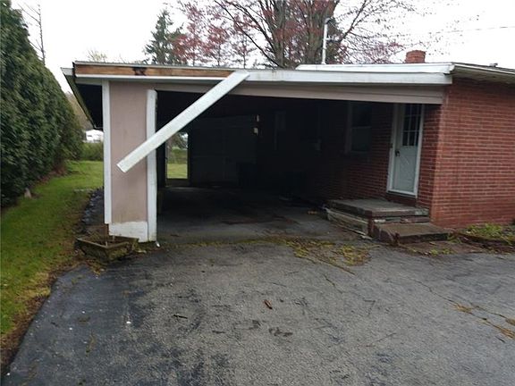 2nd image of 387 Crestwood Dr
