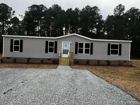 3900 McKethan St, Wade, NC 28395
