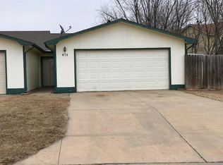 812 N Sumac Rd, Derby, KS 67037
