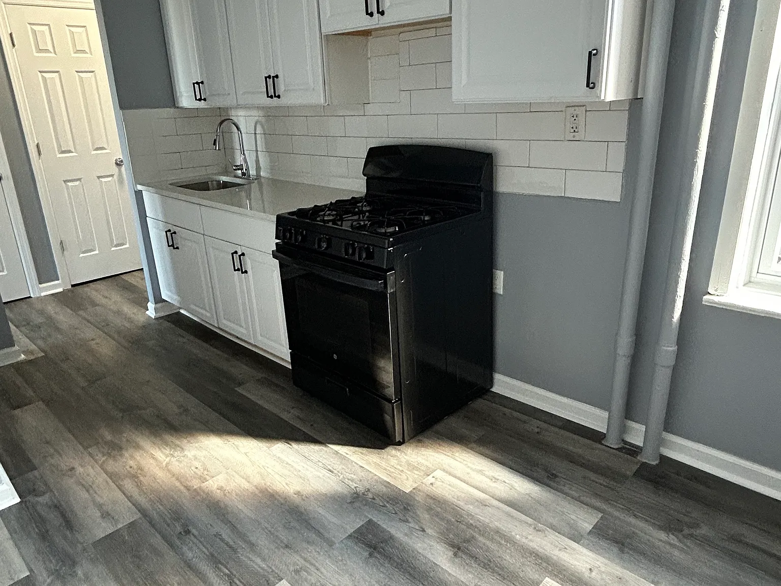 1 bed, $1,725 — Photo 2