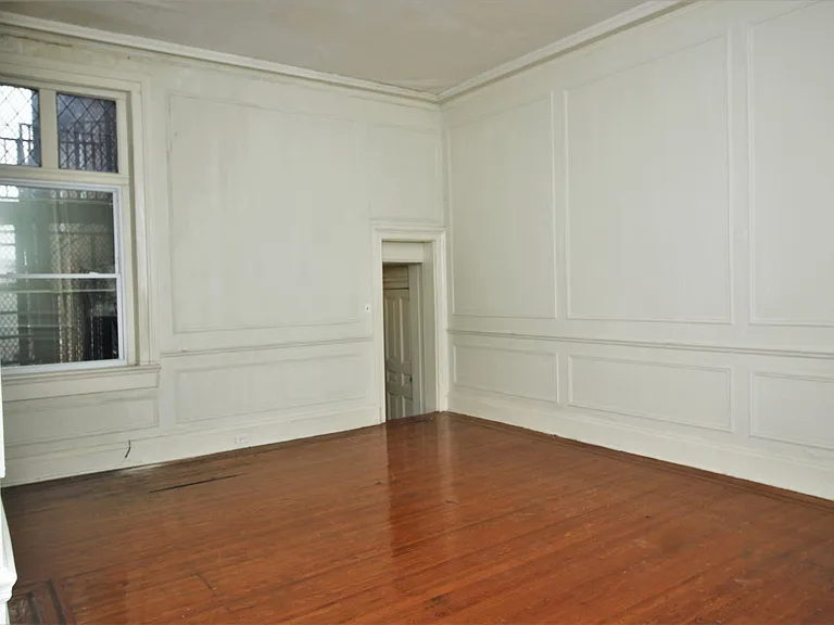 932 N. Charles St — Photo 5