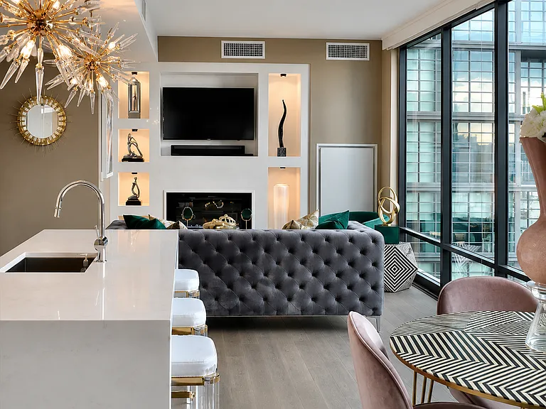 45 Sutton Sq SW #601 — Photo 3