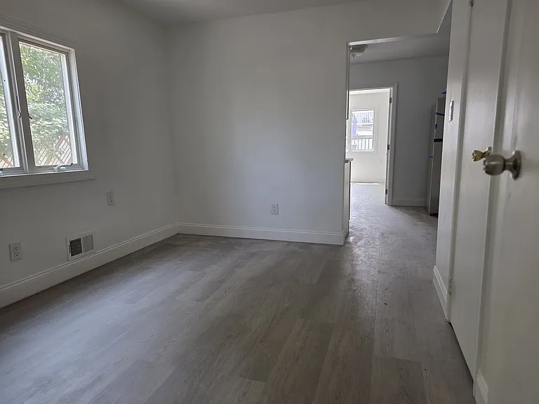 42 Elwood Ave #2 — Photo 6