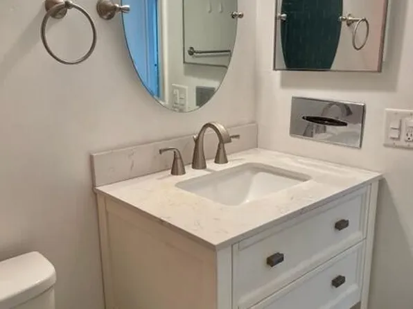 2880 Lake Osborne Drive #110, Lake Worth Beach, FL 33461