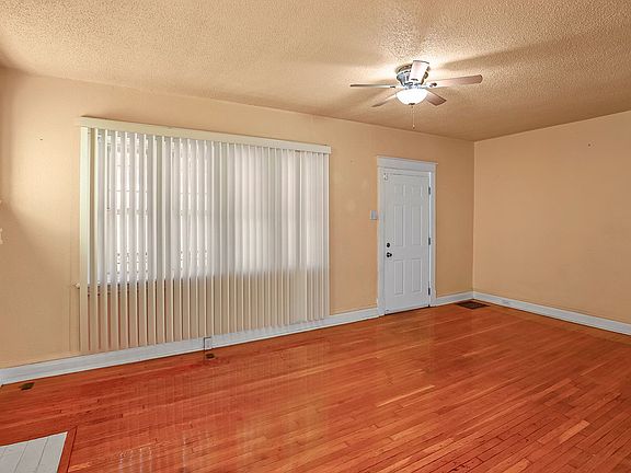 3rd image of 4953 Theodore Ave
